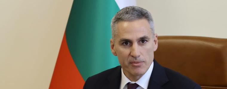 Премиерът Гюров: Продължаваме битката срещу похитителите на демокрацията