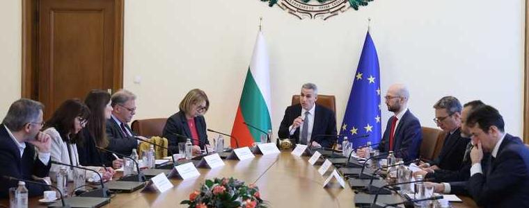 Премиерът: Връщаме на данъкоплатците 1,4 милиарда евро от банката-касичка на старата власт