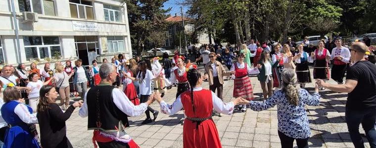 Смолница, Богдан и Карапелит дават старт на майските празници в община Добричка