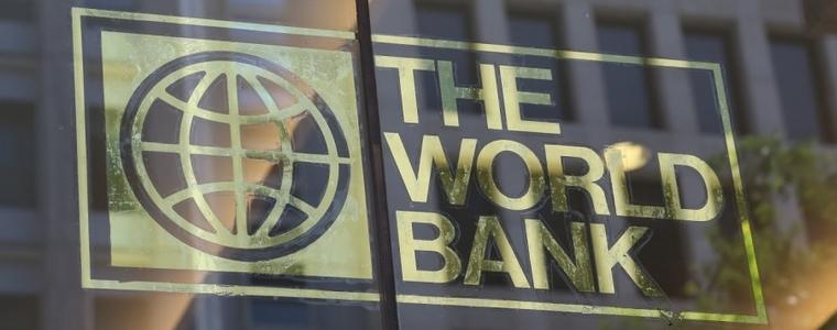 Световната банка прогнозира скок с 24% на енергийните цени от войната с Иран