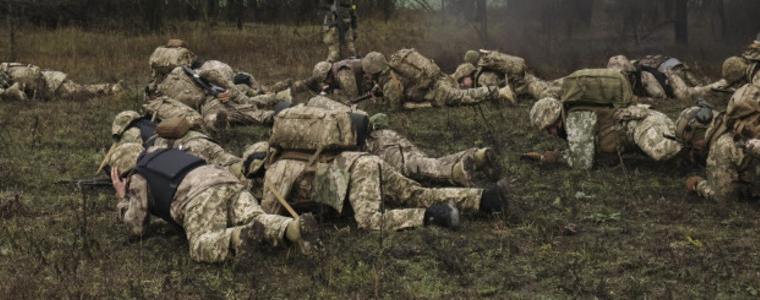 Украйна продължава да укрепва позициите си срещу Русия