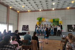 Детски хор „Маестро Захари Медникаров“ с участие на международен фестивал в София