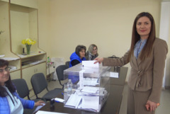 Ертен Анисова, ДПС: Гласувах за повече държавност, просперитет и сигурност (ВИДЕО)