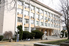 Граждани се събират на протест заради състоянието на уличната мрежа в Добрич