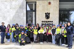 Кметът Елена Балтаджиева посрещна малките доброволци от Детско полицейско управление