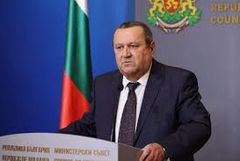 Около 60 000 заявления ще бъдат подадени за компенсацията от 20 евро за поскъпването на горивата, каза министър Хасан Адемов