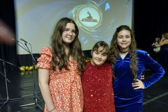 Отличия за Вокално студио „Палитра“ от международния конкурс „Abanico“ в София