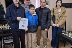 ПМГ „Иван Вазов“ се класира за републиканските финали по шахмат