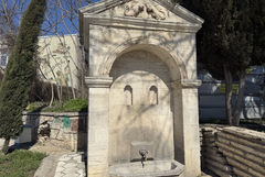 Почистване на чешмите в Балчик 