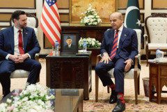 След около 21 часа преговори, САЩ и Иран не постигнаха мирно споразумение