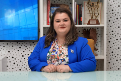 Тя..жената! Габриела Писанова-диригент на детски хор „Маестро Захари Медникаров” (ВИДЕО)