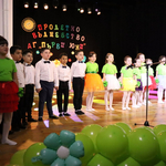 Детска градина „Първи юни“ подари „Пролетно вълшебство“ на Генерал Тошево