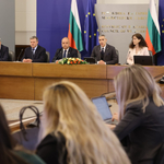 Премиерът Гюров: Високата избирателна активност е по-силна от всички криминални схеми