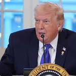 Тръмп: Вторият член на екипажа на сваления над Иран американски самолет Ф-15 е жив и здрав