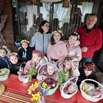 В село Златия лазарки влязоха във всяка къща