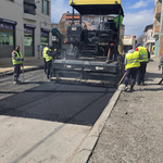 Започна асфалтирането на компрометирани участъци от уличната мрежа в Добрич