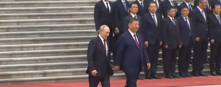 "Безпрецедентно ниво на отношения" между Русия и Китай
