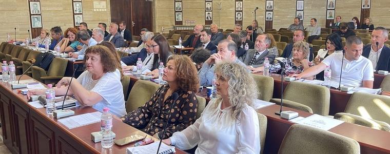 Бившата дискотека „Атланта“ може да стане хранилище на Регионалната библиотека в Добрич