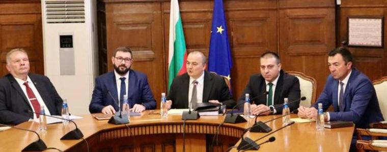 Министър Абровски представи екипа си, приоритетите и актуалното състояние на сектор „Земеделие“
