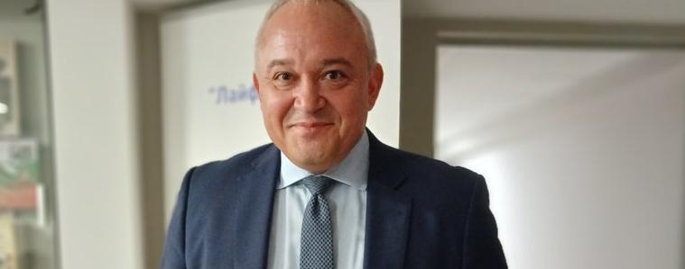 Министър Демерджиев стреля майсторски за благотворителния турнир  „Златните момичета“ 