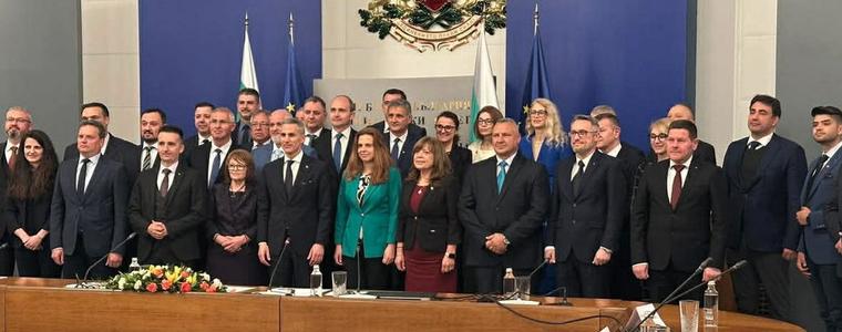 Областният управител участва в работна среща, свикана от служебния премиер 