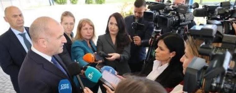 Премиерът защити рестрикциите в заплащането на администрацията в бюджета