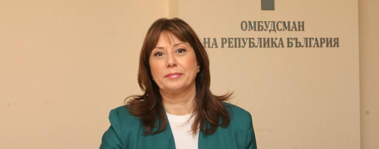 Велислава Делчева: Над 100 коли у нас са обявени за откраднати след продажба 