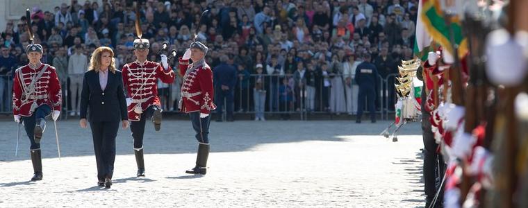 Водосвет на бойните знамена за Деня на храбростта