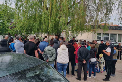 Живеещи в района на "Пинета" в открит разговор с общински съветници за проблемите с инфраструктурата