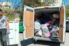 Обаждайте се за претрупаните контейнери с дрехи, фирмата реагира много бързо