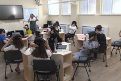 Обогатена с нови технологии и VR обучение СТЕМ среда в СУ „Св. Климент Охридски“ (ВИДЕО)