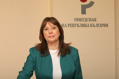 Велислава Делчева: Над 100 коли у нас са обявени за откраднати след продажба 