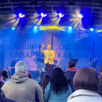 Орлин Павлов пее за празника на Каварна