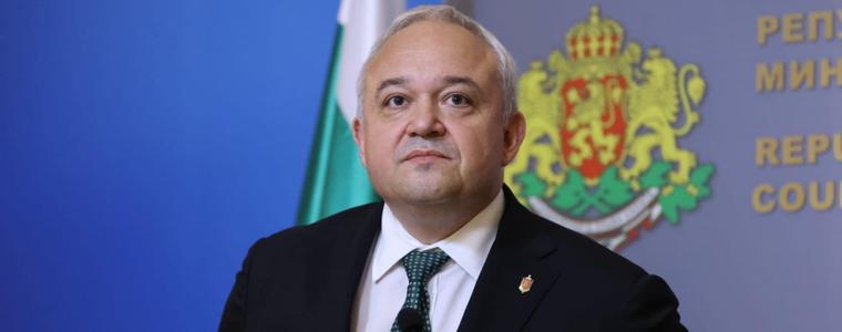 Демерджиев: Злите езици говорят, че зад фирмите, доставящи мантинели, стои бивш премиер