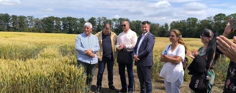 Ден на агротехниката проведе днес Добруджански земеделски институт