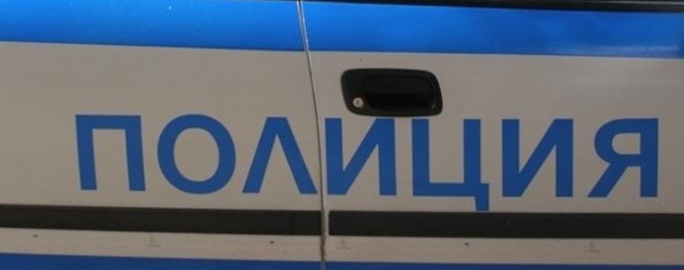 Двама водачи са задържани при полицейски проверки в областта през последното денонощие