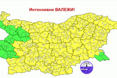 Жълт код заради очаквани проливни дъждове днес