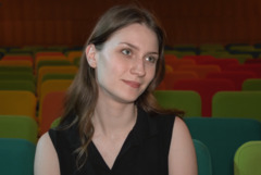 Младата актриса Лидия Павлова - новото попълнение в Кукления татър в Добрич (ВИДЕО)