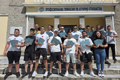 В ПГАС - Добрич връчиха дипломите на своите зрелостници