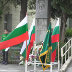 Учениците от ОУ „Христо Ботев” в Добрич почетоха паметта на своя патрон с литературно четене и изложба (ВИДЕО)