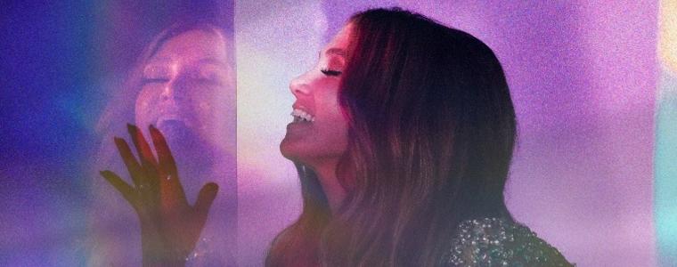 Delta Goodrem представя Hologram - втори сингъл от предстоящия ѝ албум Pure (АУДИО)