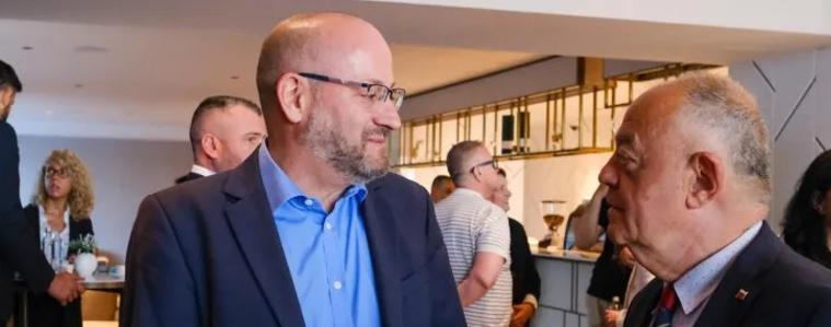 ДСБ избира днес нов председател днес. Кой ще наследи Атанас Атанасов?