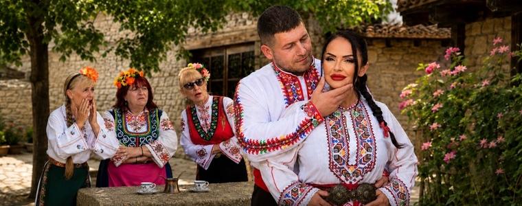 Ивелина Колева: „Комшията“ е песен с история, в която исках да бъда и актриса, а не само певица (ВИДЕО)