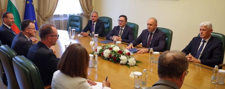 Министър Пулев: Необходим е цялостен оздравителен процес, който да намери правилната формула на партньорството с „Райнметал“