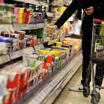 Инфлацията се забавя, но услугите поскъпват