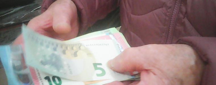 6203 пенсии са запорирани заради дългове