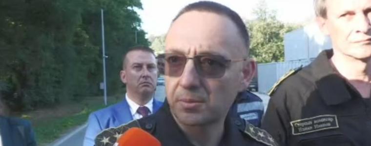 Джартов: Пожарът край военния завод край Трявна е овладян, няма опасност за населението