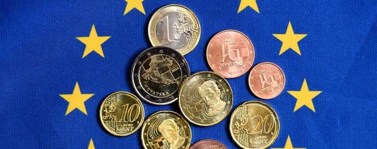 Месечната инфлация е 0.8%