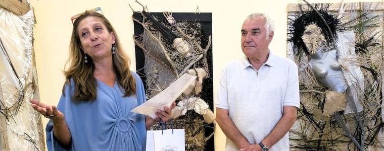Неджми Мурат представи първата си самостоятелна изложба в Каварна