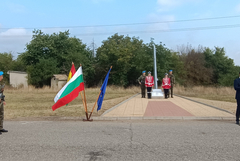 Генерал Тошево почете саможертвата на летците-герои